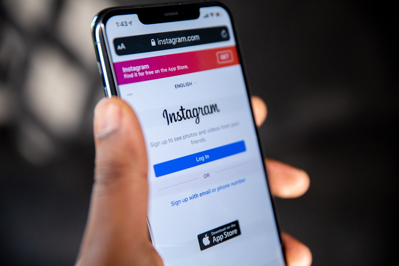 Móvil con instagram