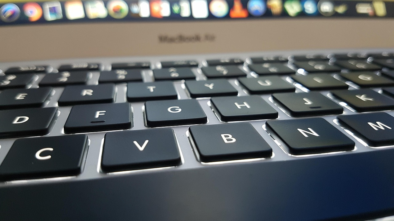 fotografía color de teclado de ordenador